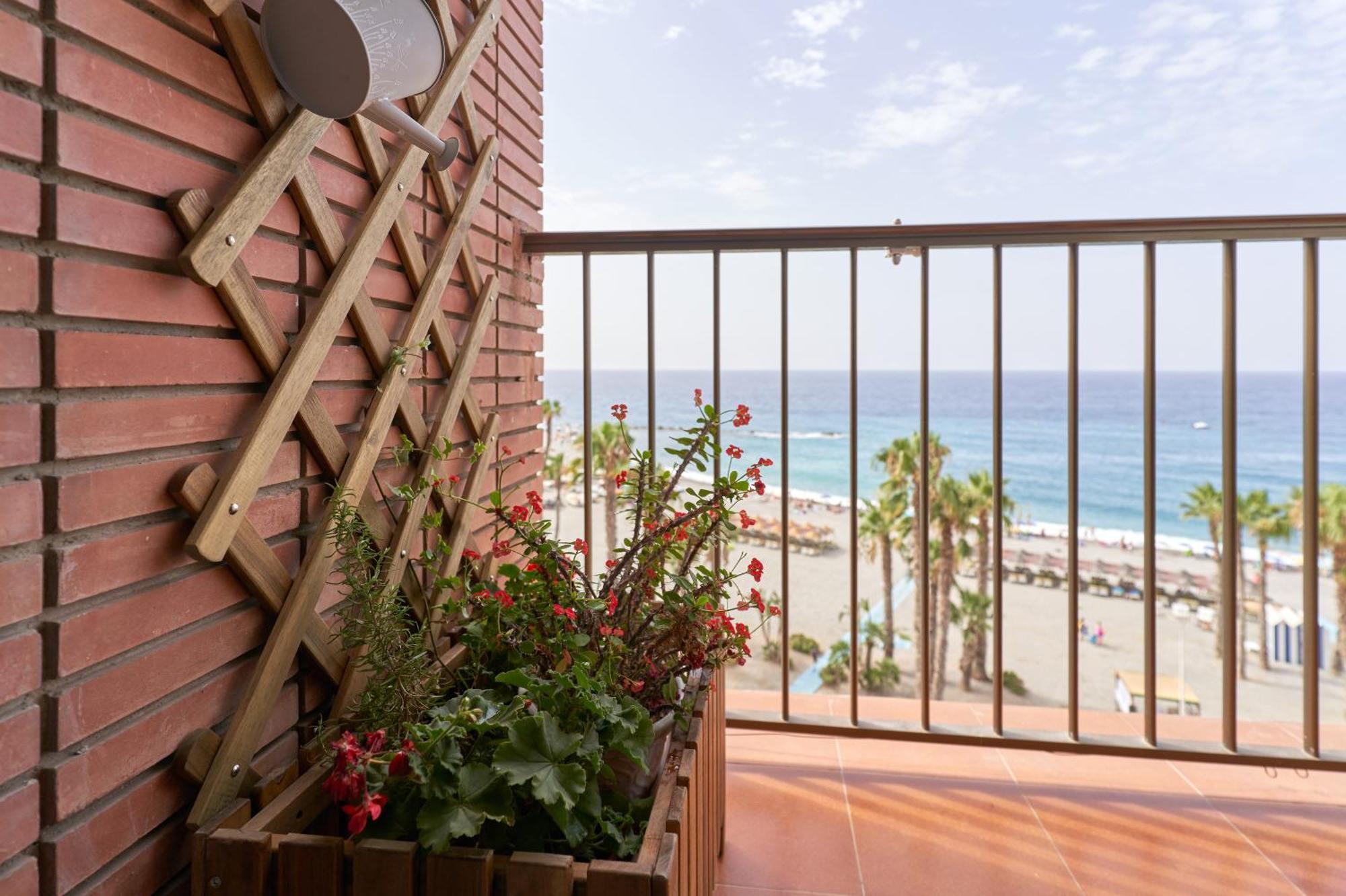 Estudio Puerta Del Mar Apartment Almunecar Exterior photo
